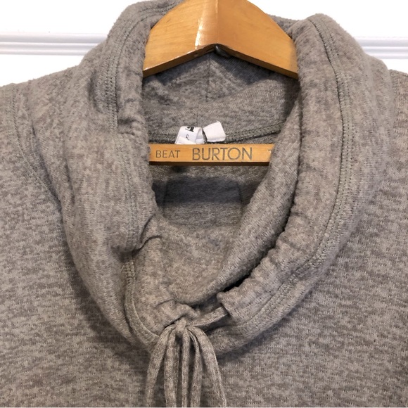 ☀️ Cable & Gauge Sweater Top with Cinch Neck Size Medium - Picture 5 of 11